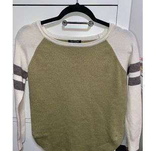 PINK CLOVER olive sweater